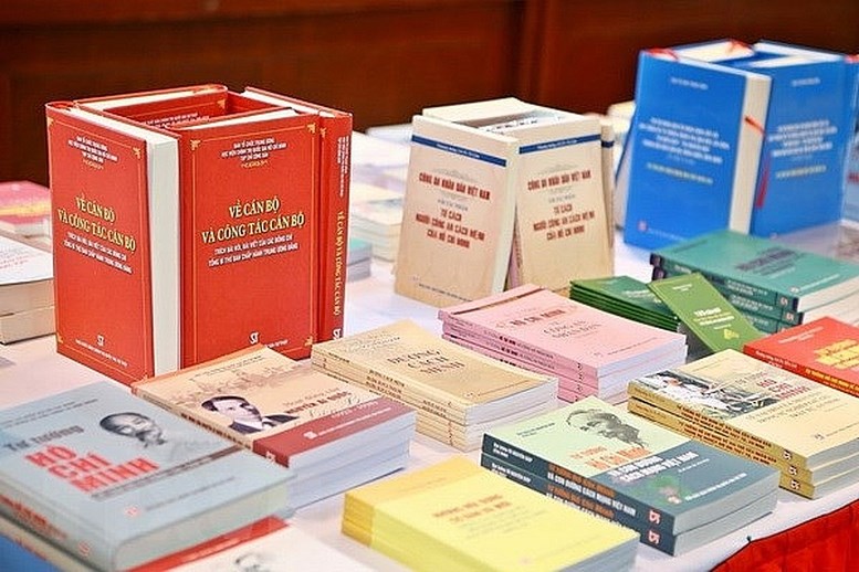 Bộ VHTTDL chủ trì, phối hợp thực hiện cung ứng xuất bản phẩm sử dụng ngân sách nhà nước - ảnh 1