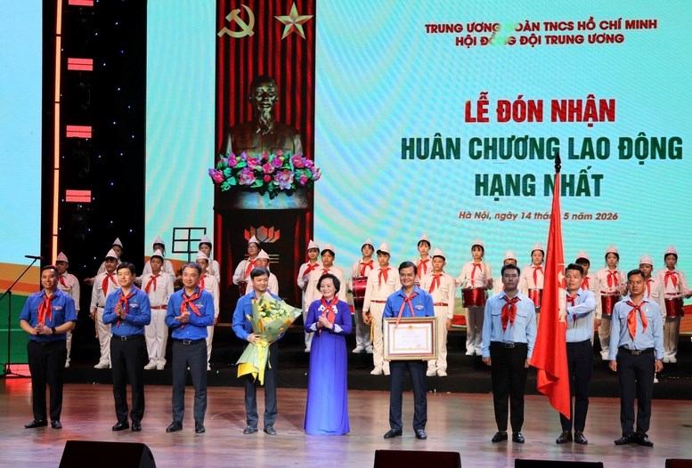 Giữ gìn bản sắc văn hóa dân tộc, nuôi dưỡng khát vọng vươn lên cho thiếu nhi Việt Nam - ảnh 1