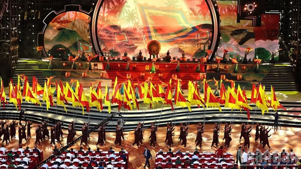 Tổng Bí thư, Chủ tịch nước Tô Lâm trao Nghị quyết của Quốc hội về thành lập thành phố Đồng Nai - ảnh 6
