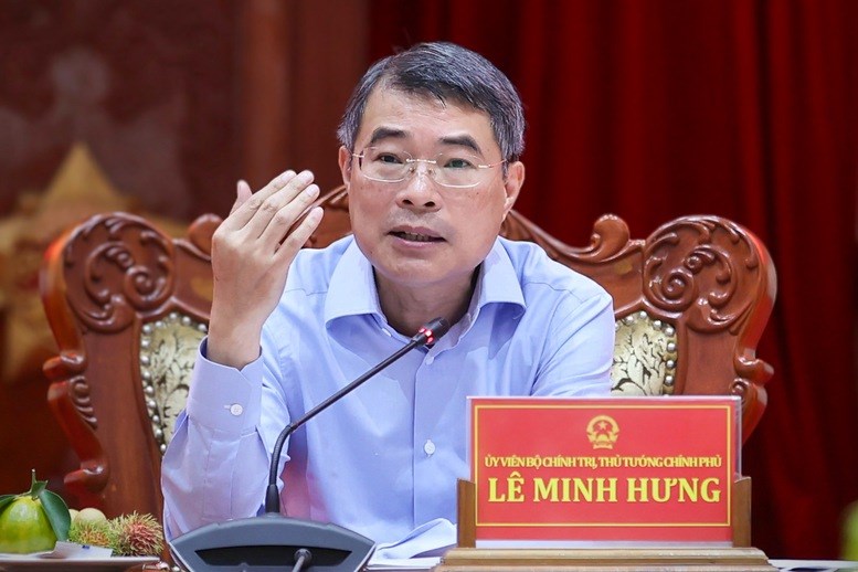 Thủ tướng: Lương và chế độ chính sách sẽ làm đồng bộ từ Trung ương tới địa phương, trong đó ưu tiên nhiều hơn cho cơ sở - ảnh 2