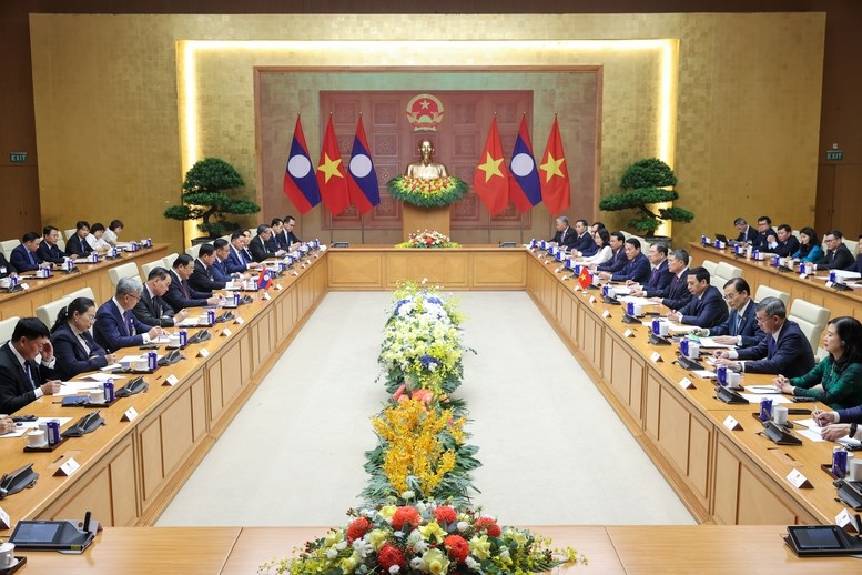 Việt Nam và Lào thống nhất đẩy mạnh giao lưu văn hóa, thể thao, du lịch - ảnh 2