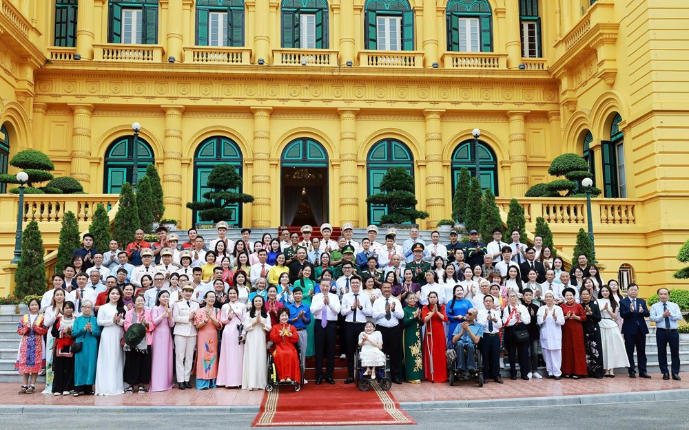 Tổng Bí thư, Chủ tịch nước Tô Lâm: Nuôi dưỡng việc tốt, lan tỏa sự tử tế, xây dựng niềm tin - ảnh 4