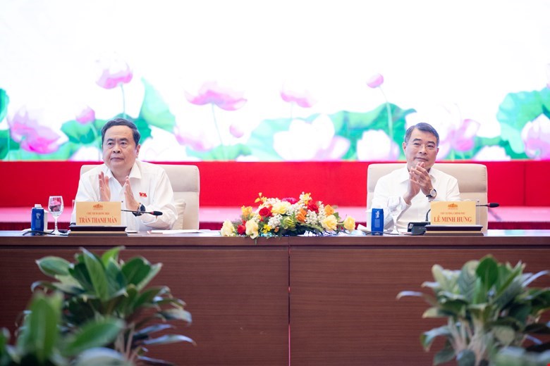 Thủ tướng Chính phủ, Chủ tịch Quốc hội gặp mặt lãnh đạo các cơ quan báo chí - ảnh 1