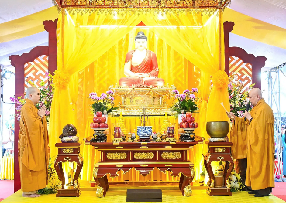 Trang nghiêm Lễ tưởng niệm, kỳ siêu liệt sĩ và đồng bào yêu nước đã hy sinh tại Công viên Lê Thị Riêng - ảnh 3