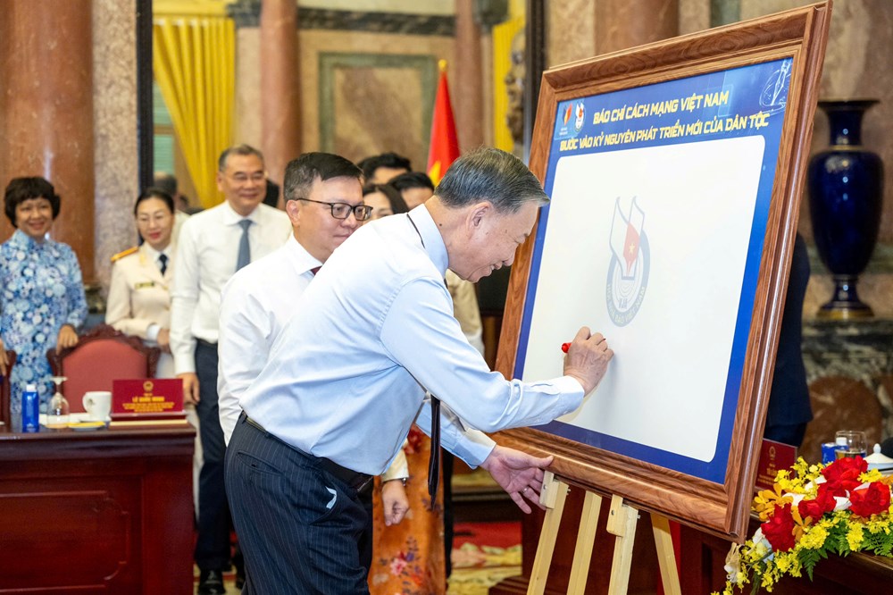 Tổng Bí thư, Chủ tịch nước Tô Lâm: Báo chí phải góp phần bồi đắp văn hóa, lan tỏa nhiều hơn những giá trị tốt đẹp của con người Việt Nam - ảnh 4