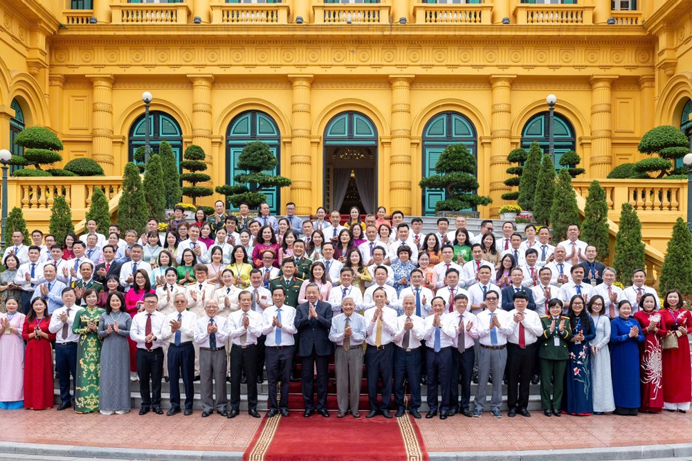 Tổng Bí thư, Chủ tịch nước Tô Lâm: Báo chí phải góp phần bồi đắp văn hóa, lan tỏa nhiều hơn những giá trị tốt đẹp của con người Việt Nam - ảnh 5