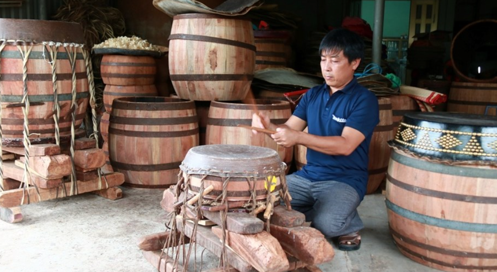 Nghề làm trống Bình An đón chứng nhận Di sản văn hóa phi vật thể quốc gia - ảnh 2
