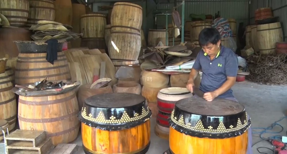 Nghề làm trống Bình An đón chứng nhận Di sản văn hóa phi vật thể quốc gia - ảnh 3