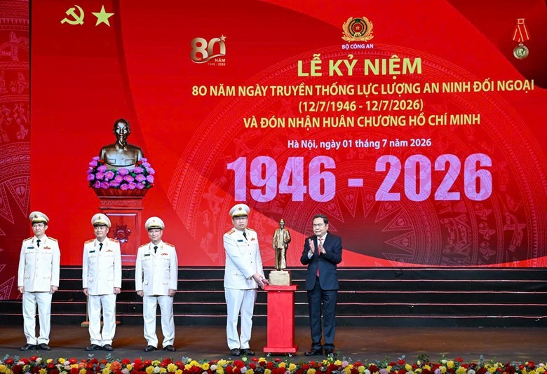 Lực lượng An ninh đối ngoại kỷ niệm 80 năm Ngày truyền thống và đón nhận Huân chương Hồ Chí Minh lần thứ ba - ảnh 4