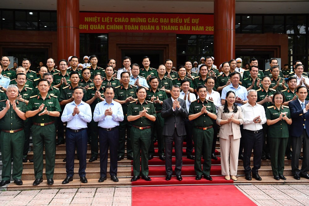 Thủ tướng Lê Minh Hưng dự, chỉ đạo Hội nghị Quân chính toàn quân 6 tháng đầu năm 2026 - ảnh 4