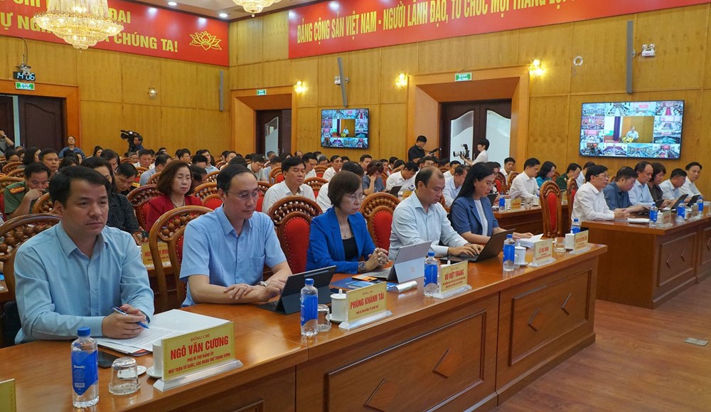 Ngành Tuyên giáo và Dân vận tiếp tục đi trước mở đường, nhạy bén trong dự báo, vững vàng trong đấu tranh, sâu sát với cơ sở, gần gũi với nhân dân - ảnh 2