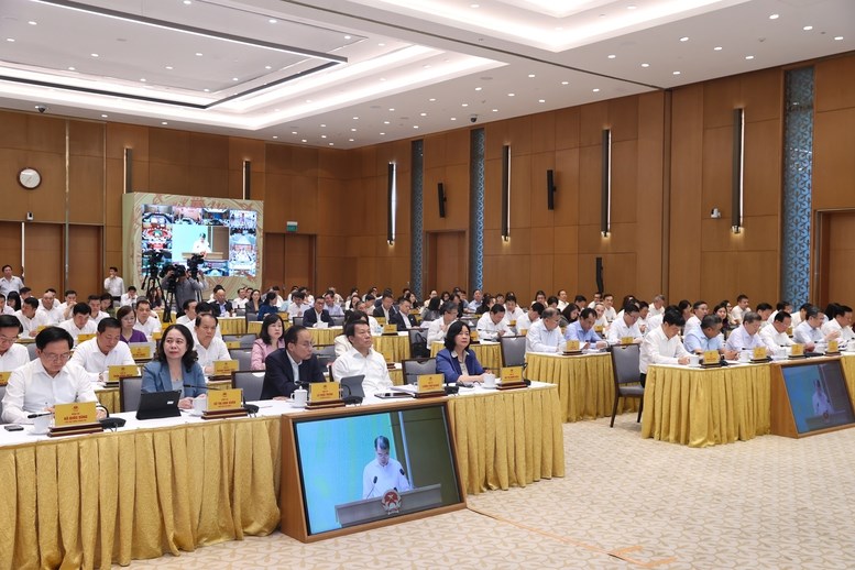 Tổng Bí thư, Chủ tịch nước Tô Lâm dự và chỉ đạo Phiên họp Chính phủ thường kỳ tháng 6 và Hội nghị trực tuyến với địa phương - ảnh 3