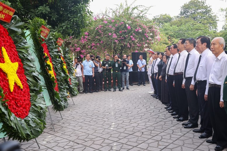 Thủ tướng: Nguyện làm hết sức mình tìm kiếm, đưa các Anh hùng liệt sĩ về với gia đình, quê hương - ảnh 2