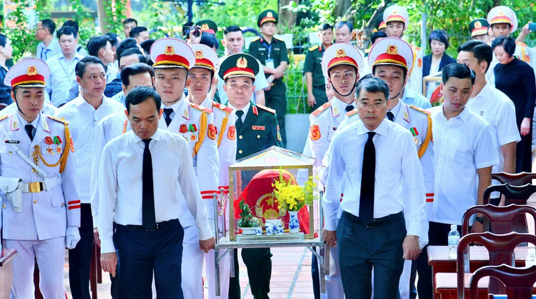 Thủ tướng: Nguyện làm hết sức mình tìm kiếm, đưa các Anh hùng liệt sĩ về với gia đình, quê hương - ảnh 3