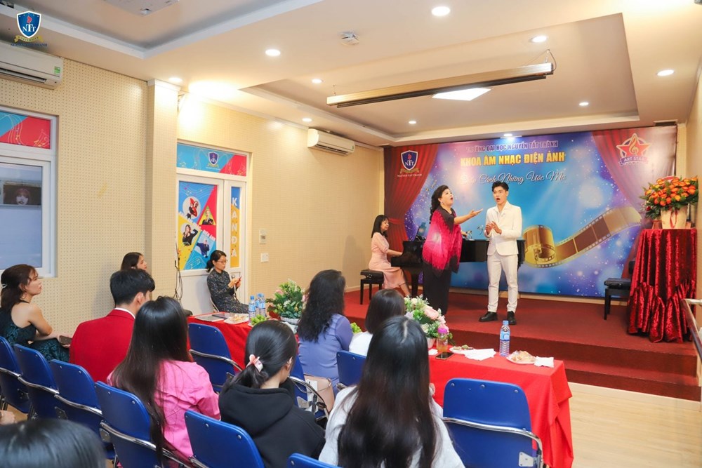 Tiêu chuẩn nhận hỗ trợ đào tạo trình độ tiến sĩ, thạc sĩ cho  các ngành thuộc lĩnh vực nghệ thuật, thể dục, thể thao - ảnh 1