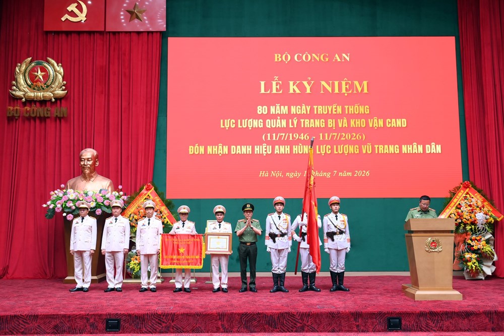 Cục Trang bị và kho vận Công an nhân dân đón nhận danh hiệu Anh hùng Lực lượng vũ trang nhân dân - ảnh 3