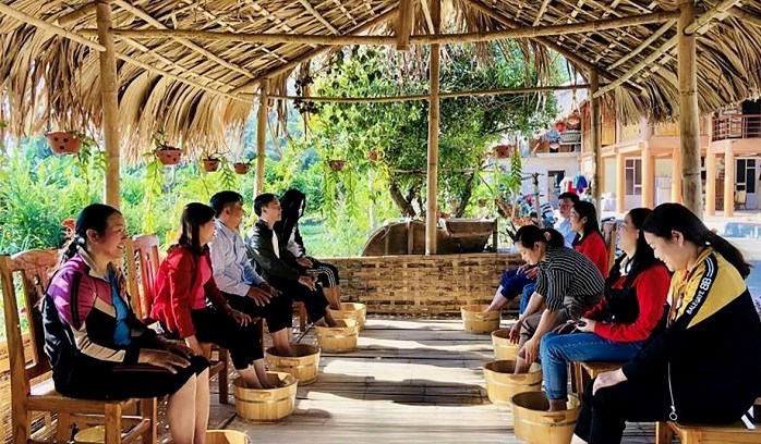 Phát triển các loại hình dịch vụ, sản phẩm y học cổ truyền phục vụ khách du lịch - ảnh 1