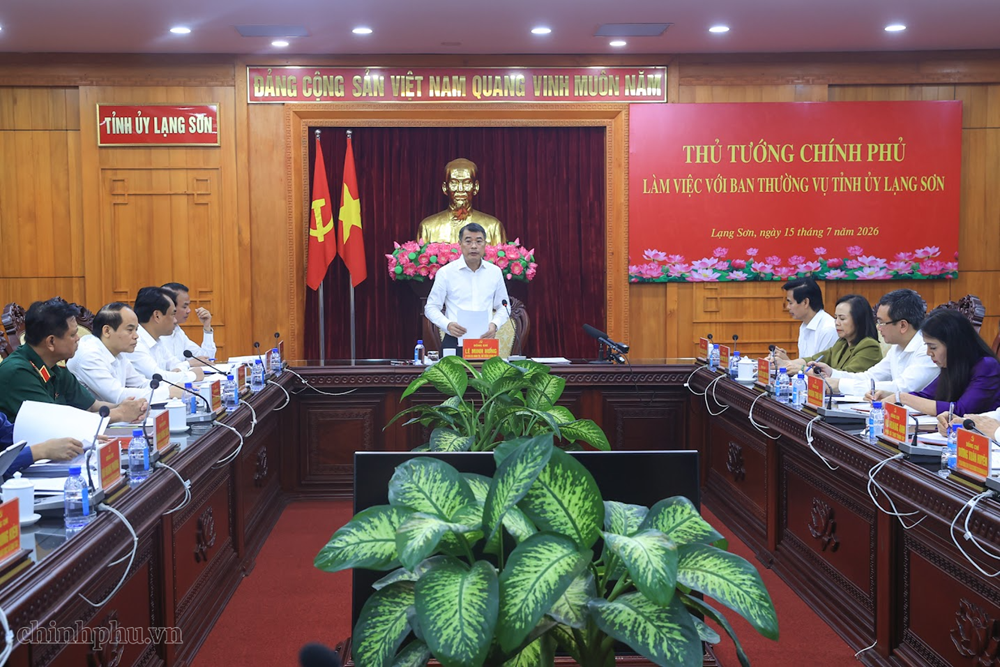 Thủ tướng: Lạng Sơn cần đẩy mạnh phát triển du lịch trở thành ngành kinh tế mũi nhọn - ảnh 1