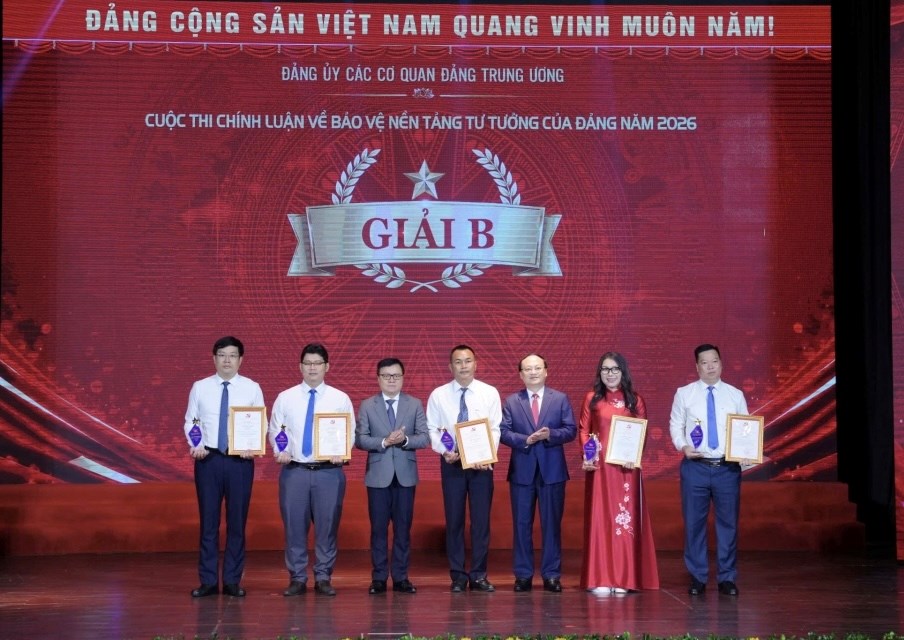 Tôn vinh 34 tác phẩm đoạt giải Cuộc thi chính luận bảo vệ nền tảng tư tưởng của Đảng - ảnh 3