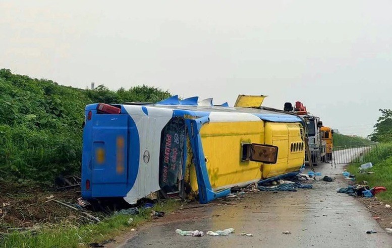 Thủ tướng Chính phủ yêu cầu khẩn trương điều tra, làm rõ nguyên nhân vụ tai nạn trên tuyến cao tốc Pháp Vân - Cầu Giẽ - ảnh 1