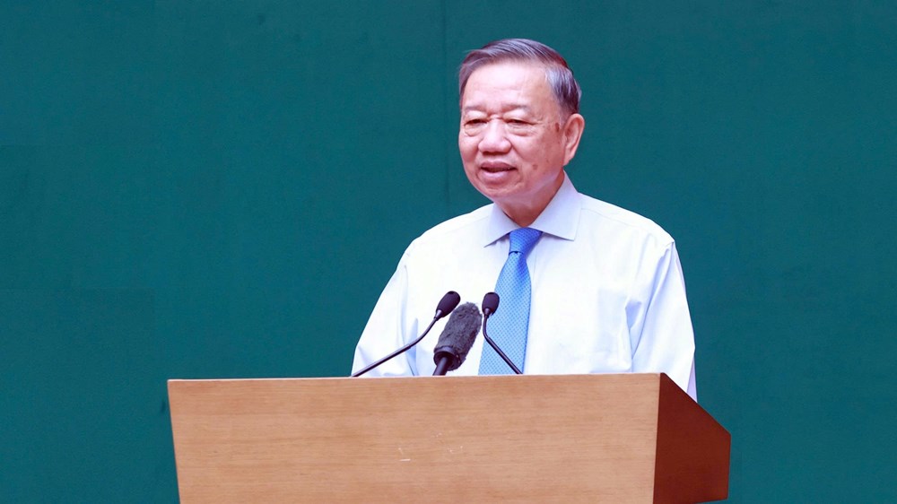 Xây dựng lực lượng Cảnh sát nhân dân cách mạng, chính quy, tinh nhuệ, hiện đại, đáp ứng yêu cầu, nhiệm vụ trong tình hình mới - ảnh 2