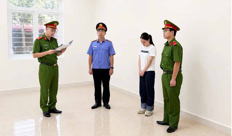  Khởi tố vụ án bán trang sức giả mạo các nhãn hiệu quốc tế gần 4 tỉ đồng trên không gian mạng - ảnh 1