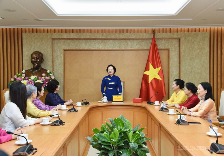 Đẩy nhanh xây dựng hồ sơ đề cử UNESCO ghi danh áo dài Việt Nam  - ảnh 1