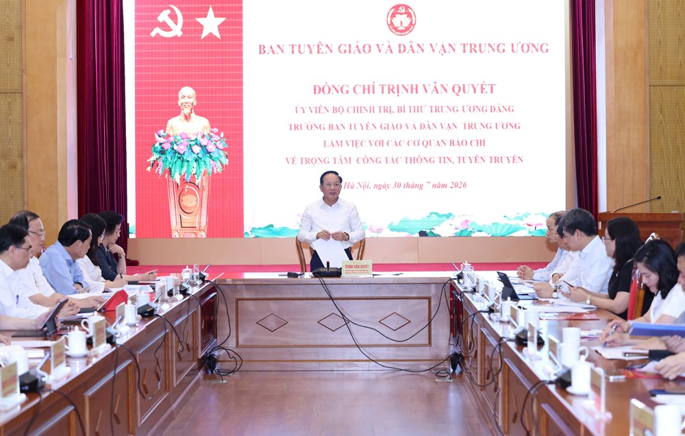 Báo chí phải tiếp tục khẳng định vai trò là dòng chảy thông tin chủ lưu, đổi mới mạnh mẽ để giữ vai trò dẫn dắt - ảnh 2