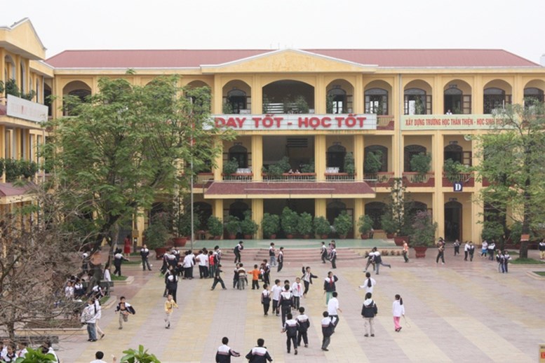 Sau sắp xếp trường học, mỗi cơ sở giáo dục chỉ có 1 hiệu trưởng/giám đốc, trường chính và mỗi phân hiệu được 1 hiệu phó/ phó giám đốc - ảnh 1