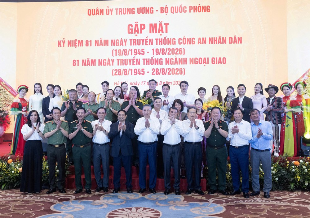 Tổng Bí thư, Chủ tịch nước Tô Lâm dự gặp mặt Ngày truyền thống Công an nhân dân và ngành Ngoại giao  - ảnh 4