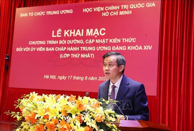 Từng Ủy viên Trung ương phải đặt lợi ích chung lên trên hết - ảnh 2