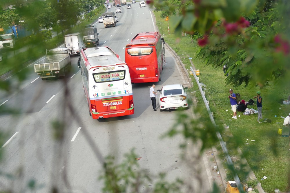 Thủ tướng yêu cầu quản lý chặt phương tiện tham gia giao thông vào ban đêm, xử lý dứt điểm tình trạng "bến cóc" - ảnh 1