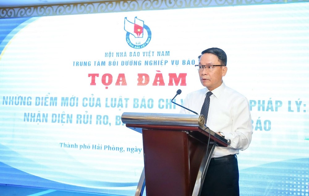 Nhận diện rủi ro pháp lý, giữ vững đạo đức nghề báo trong kỷ nguyên số - ảnh 1