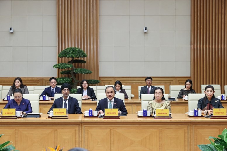 Thủ tướng: Việt Nam luôn coi trọng và dành ưu tiên cao cho quan hệ với ASEAN - ảnh 3