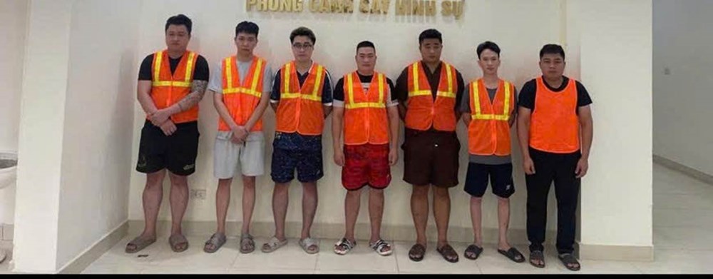 Khởi tố 9 đối tượng trong đường dây buôn bán “khí cười” thu lợi bất chính hơn 10 tỉ đồng - ảnh 1