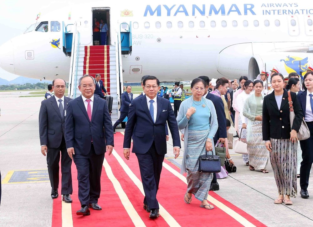 Tổng thống Myanmar và phu nhân đến Hà Nội, bắt đầu thăm chính thức Việt Nam - ảnh 2