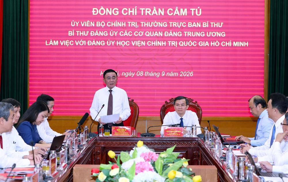Thường trực Ban Bí thư Trần Cẩm Tú: Tăng cường rèn luyện tính Đảng, văn hóa Đảng và bản lĩnh chính trị cho học viên Trường Đảng - ảnh 1