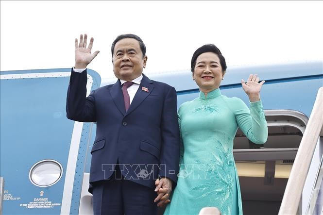 Chủ tịch Quốc hội Trần Thanh Mẫn và phu nhân kết thúc tốt đẹp chuyến thăm chính thức Hàn Quốc - ảnh 1
