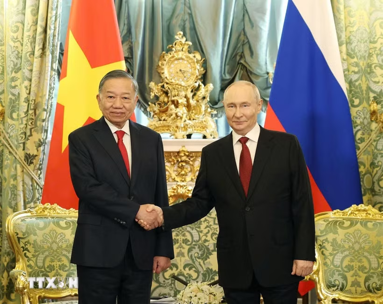 Tổng Bí thư, Chủ tịch nước Tô Lâm hội đàm với Tổng thống Nga Vladimir Putin - ảnh 1