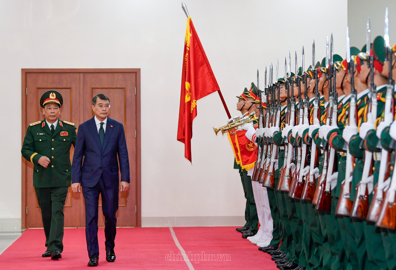 Thủ tướng: Đưa Học viện Quốc phòng trở thành trung tâm tham mưu chiến lược hàng đầu về quân sự - quốc phòng - ảnh 1