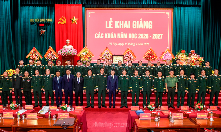 Thủ tướng: Đưa Học viện Quốc phòng trở thành trung tâm tham mưu chiến lược hàng đầu về quân sự - quốc phòng - ảnh 3