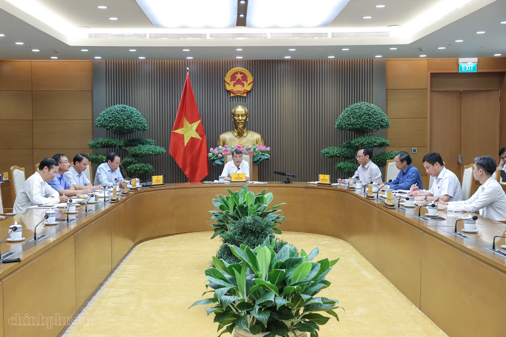 Thủ tướng yêu cầu làm rõ trách nhiệm, xử lý nghiêm việc thiếu sách giáo khoa - ảnh 1