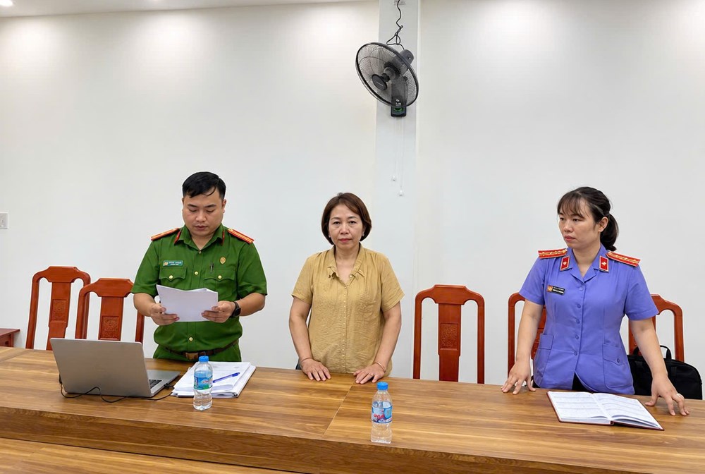 Sử dụng hàn the sản xuất giò, chả, chủ cơ sở sản xuất tại Lào Cai bị khởi tố - ảnh 1