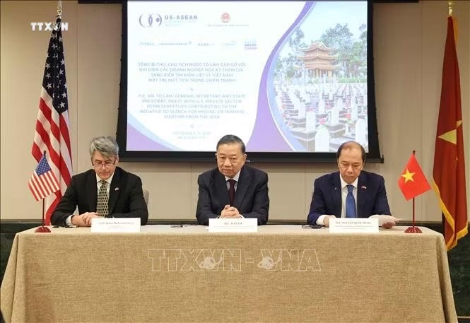 Tổng Bí thư, Chủ tịch nước Tô Lâm gặp các doanh nghiệp Hoa Kỳ, nghe báo cáo về Sáng kiến Tìm kiếm người Việt Nam mất tích trong chiến tranh - ảnh 2