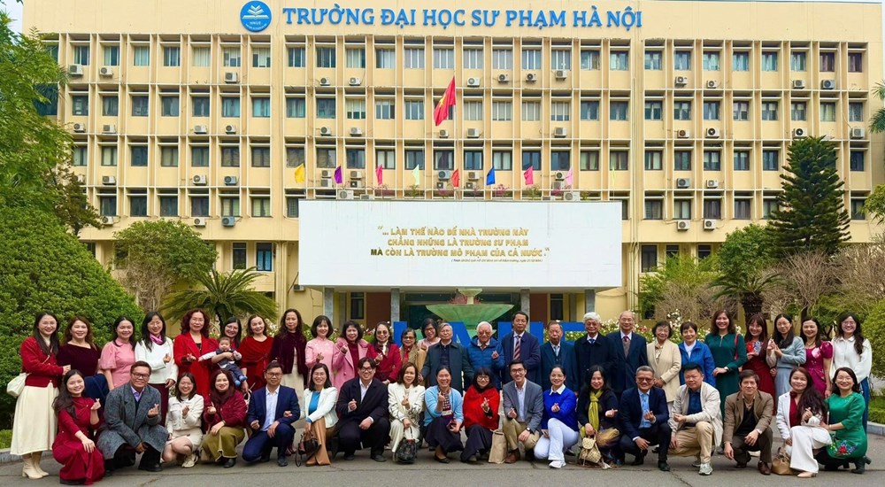 Khoa Ngữ văn – Con đường lớn với những toà lầu rạng rỡ - ảnh 7