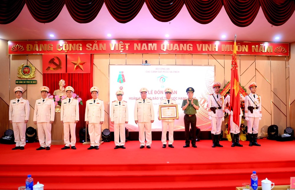 Đại tướng Lương Tam Quang: Đưa công tác phòng cháy thành văn hóa, công tác chữa cháy thành kỹ năng - ảnh 2