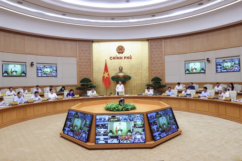 Thủ tướng yêu cầu các Bộ, ngành, địa phương nâng cao trách nhiệm tổ chức thực thi trong những tháng cuối năm - ảnh 1