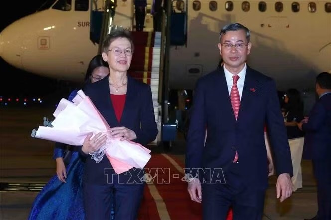 Thủ tướng Công quốc Liechtenstein đến Hà Nội, thăm chính thức Việt Nam - ảnh 1