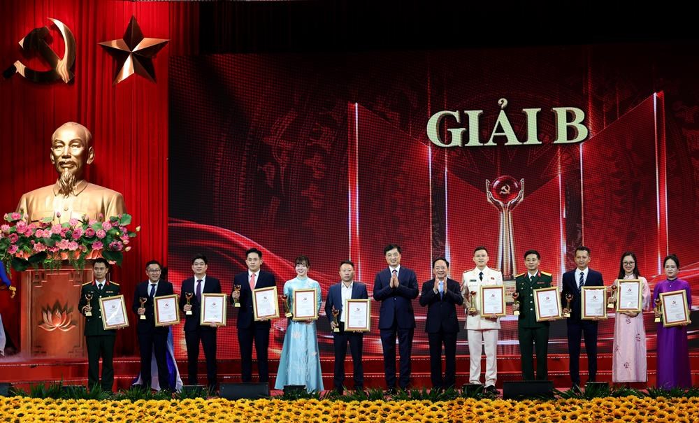 Lễ trao giải Cuộc thi chính luận về bảo vệ nền tảng tư tưởng của Đảng lần thứ Sáu năm 2026 - ảnh 4
