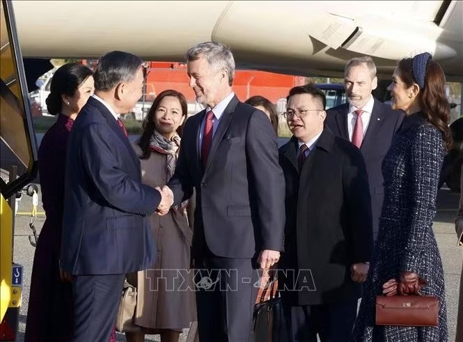 Tổng Bí thư, Chủ tịch nước Tô Lâm bắt đầu thăm cấp Nhà nước Vương quốc Đan Mạch - ảnh 2